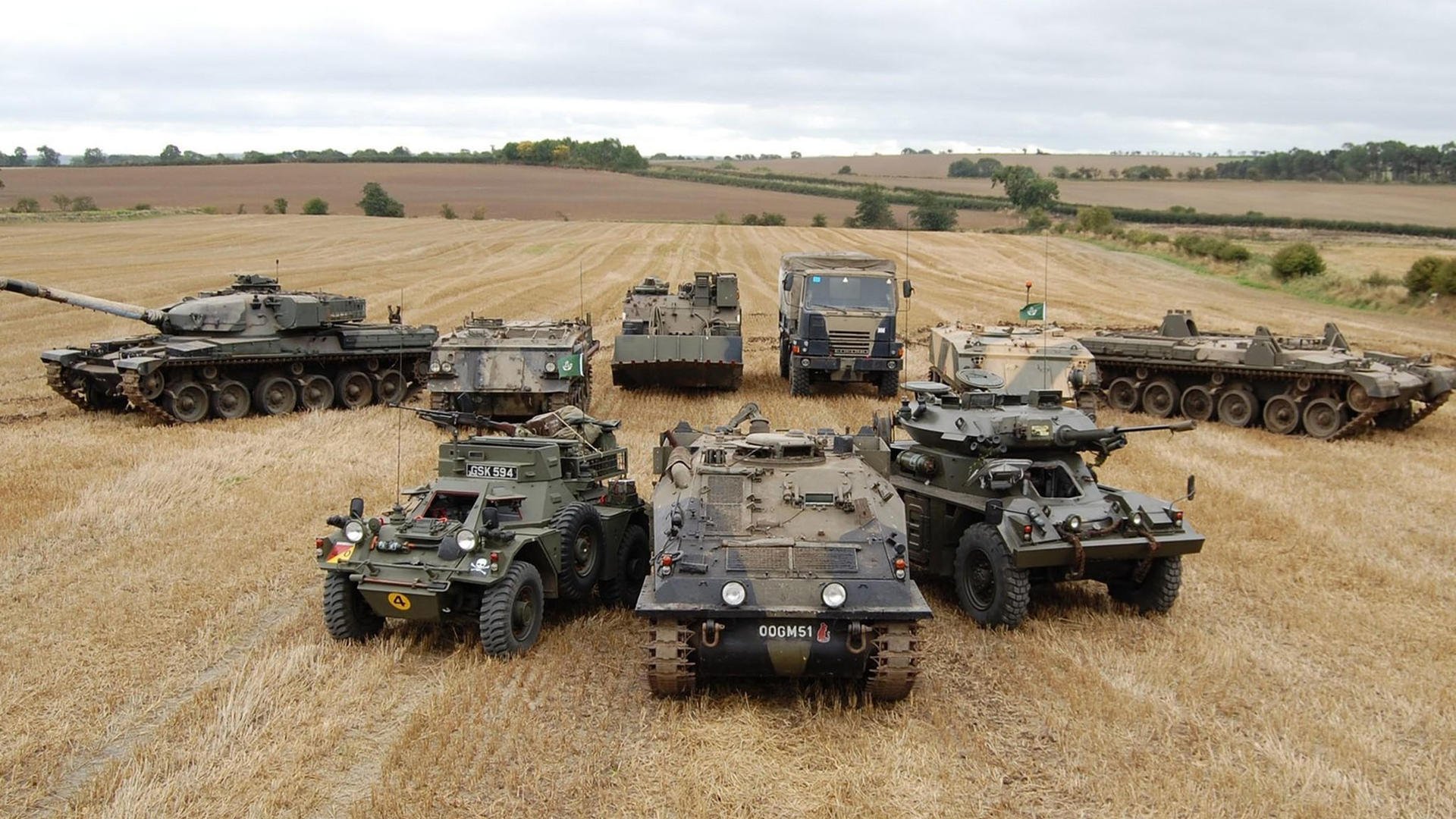 “青训合作项目在边远农村落地，普及足球基础运动”，足球青训政策