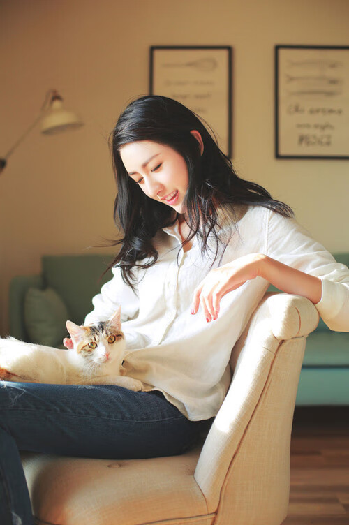 全国青少年篮球体育舞蹈节在武汉精彩展开，融合多元素表演，少年篮球舞蹈秀视频